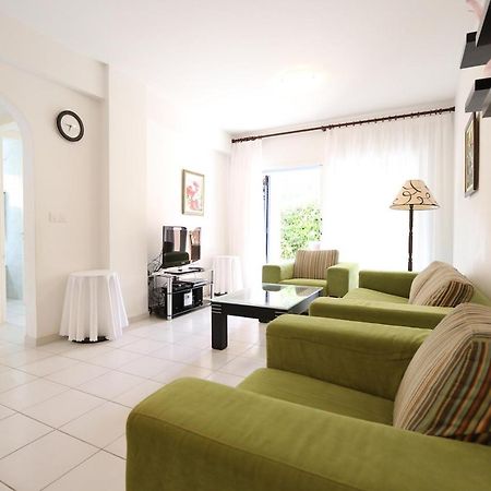 Victor Apartment Paphos Eksteriør bilde