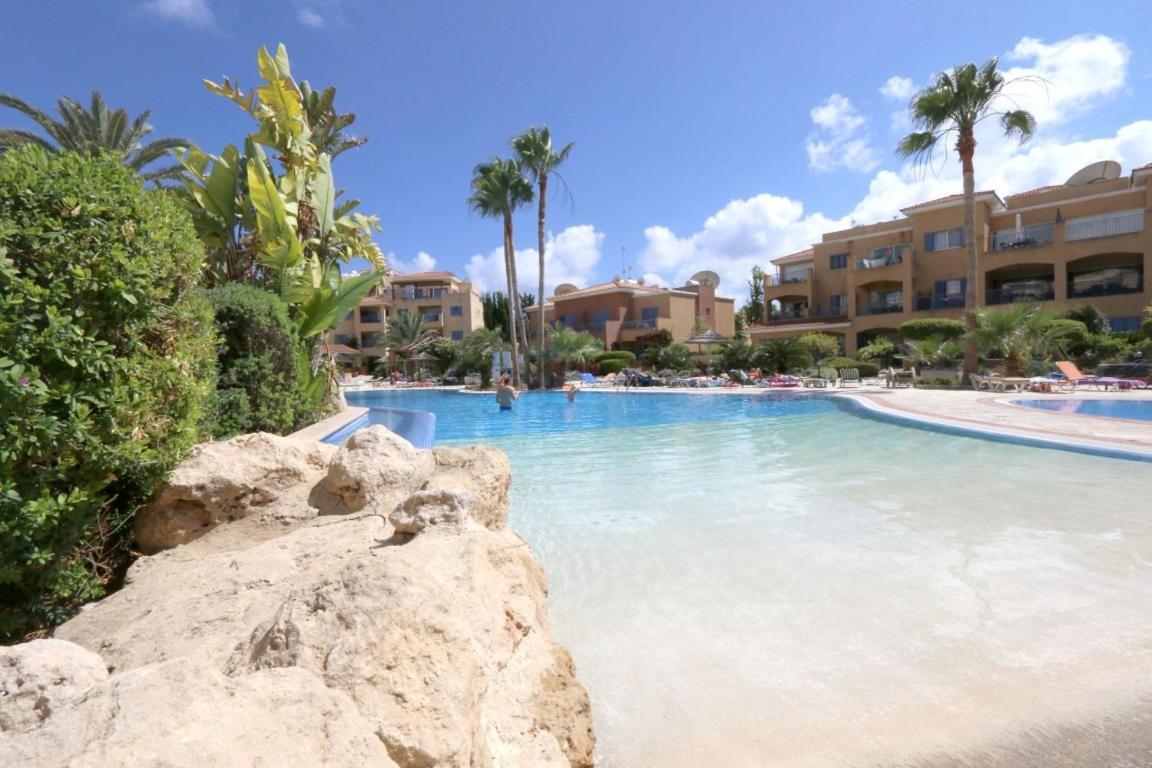 Victor Apartment Paphos Eksteriør bilde