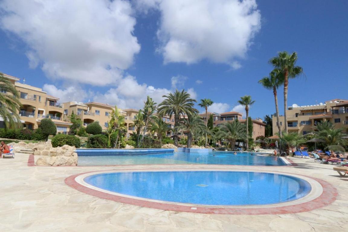Victor Apartment Paphos Eksteriør bilde